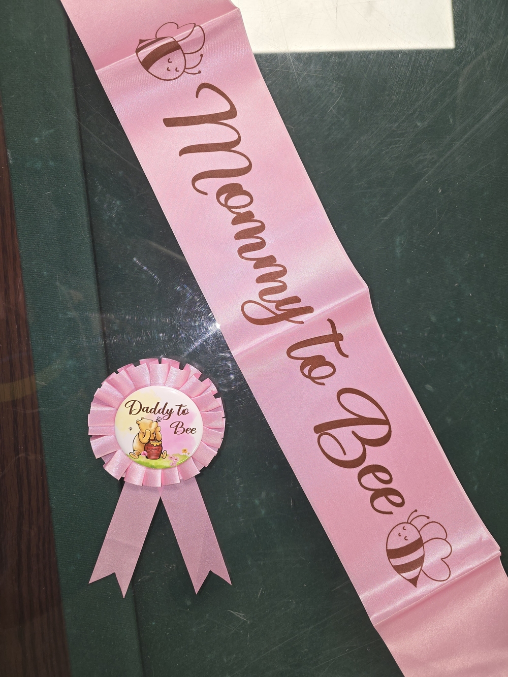 Baby Shower Sash and Badge Set - Pink Mommy to Bee